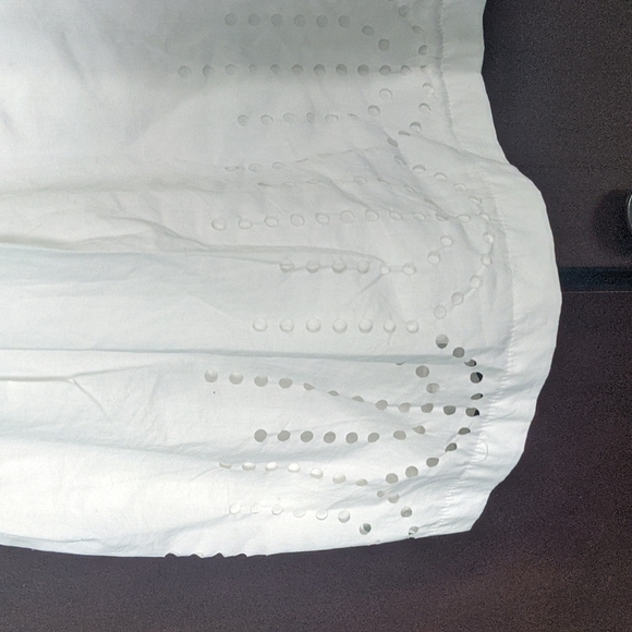 NWT GAP White Eyelet Embroidered Sundress - Picture 3 of 5